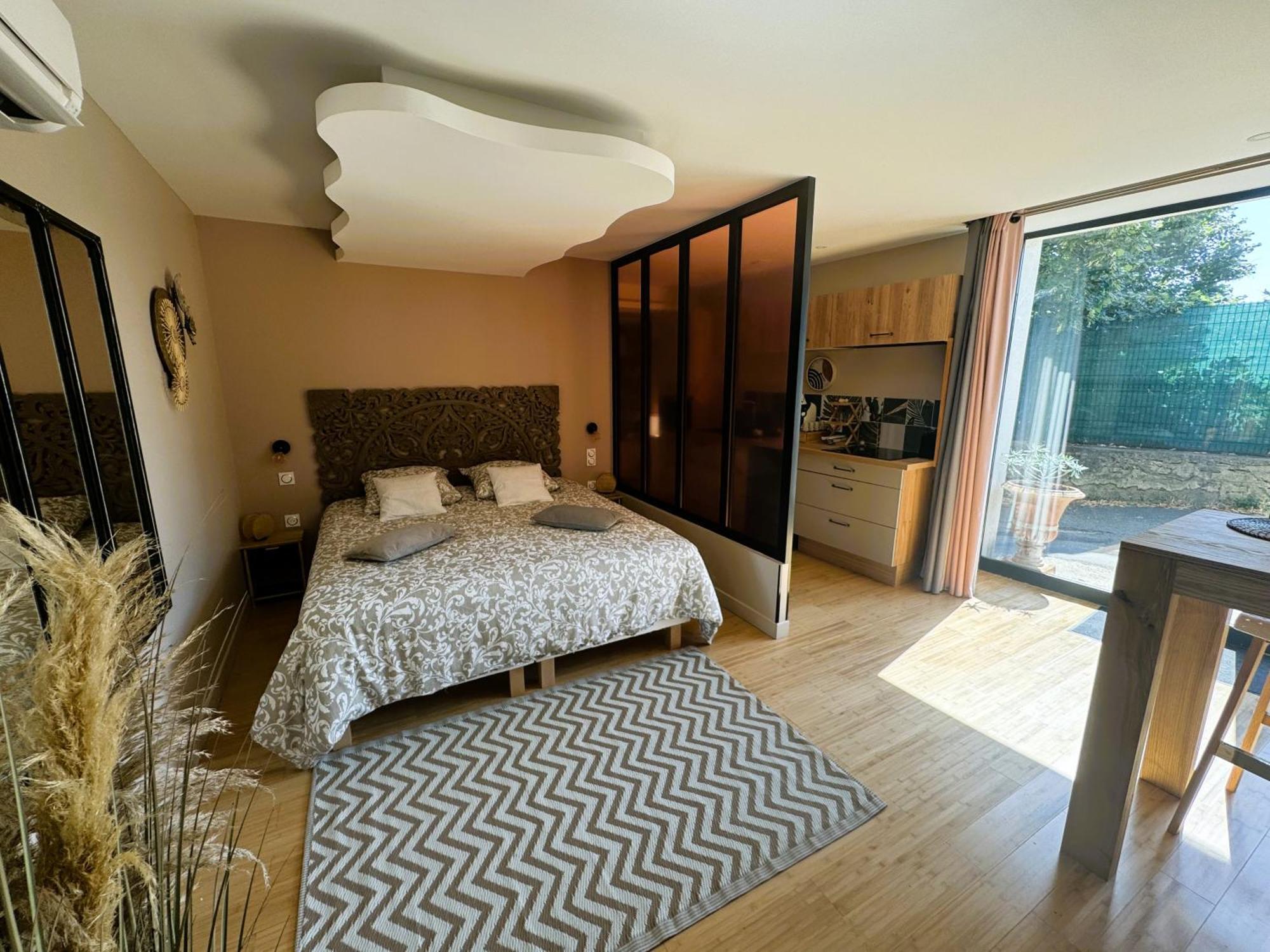 Le Dix - Classic Room - Vallabrix Proche Uzes Dış mekan fotoğraf