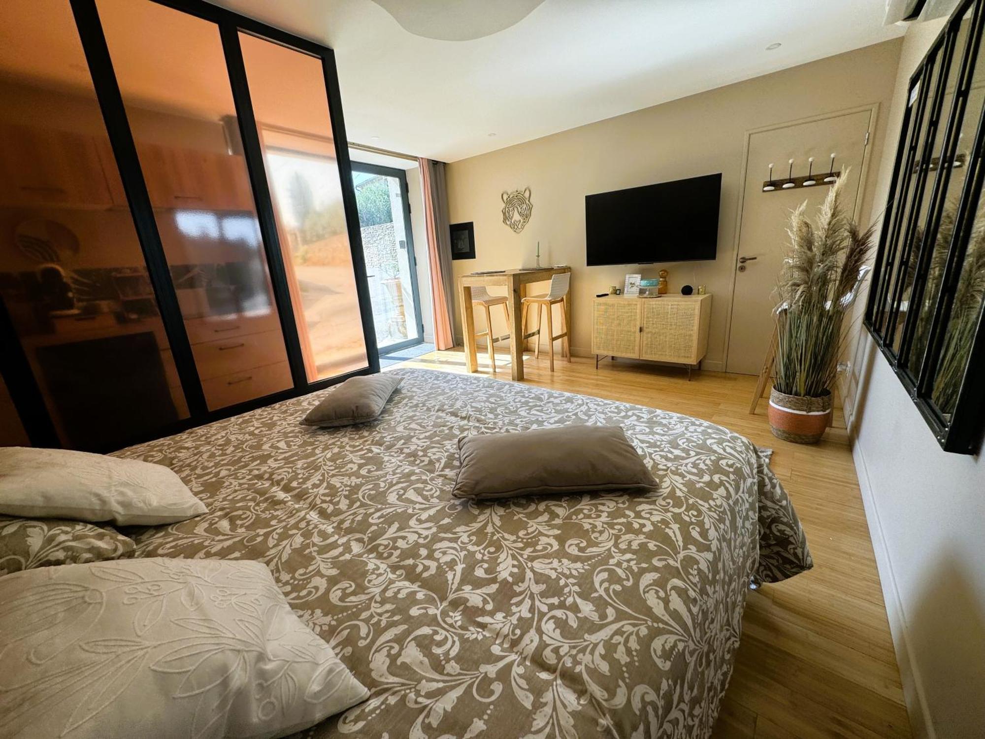 Le Dix - Classic Room - Vallabrix Proche Uzes Dış mekan fotoğraf